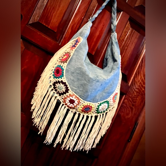 SOLD🔴 New NWT BLUE DENIM HANDCROCHETED BOHEMIAN SHOULDER BAG - Picture 2 of 15